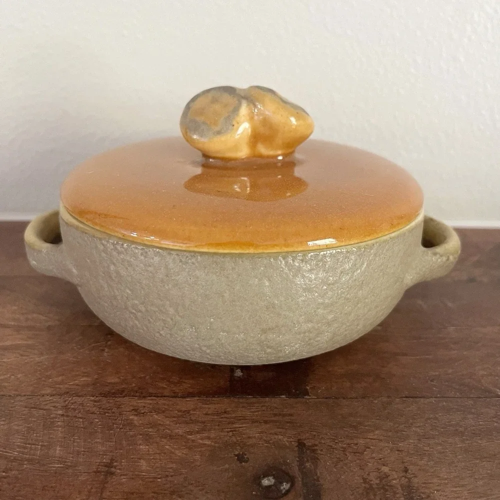 Winfield Pottery Covered Soup / Mini Casserole Dish
